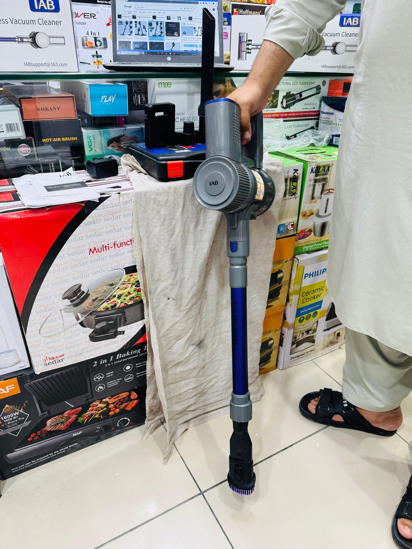 IAB German Lott imported Cordless Vacuume Cleaner . Rechargeable. Best Quality.vaccum