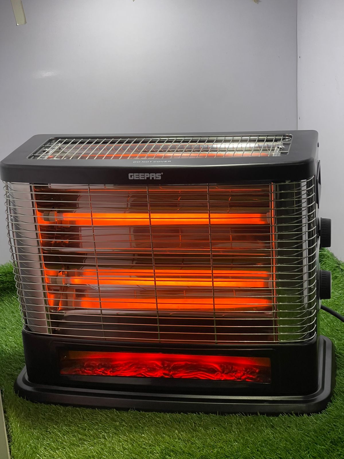 GEEPAS THERMOPLUS FLAMELIGHT ROD HEATER